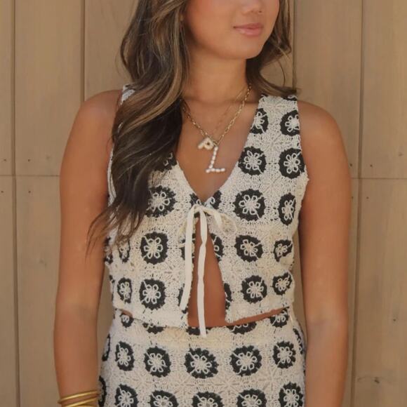 Pretty Garbage Tops - Pretty Garbage Women's Crochet Tie Front Tank Top Size M